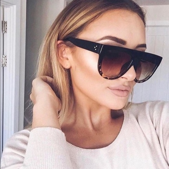 Oversized Sunglasses/ Different Colors - Picture 1 of 5